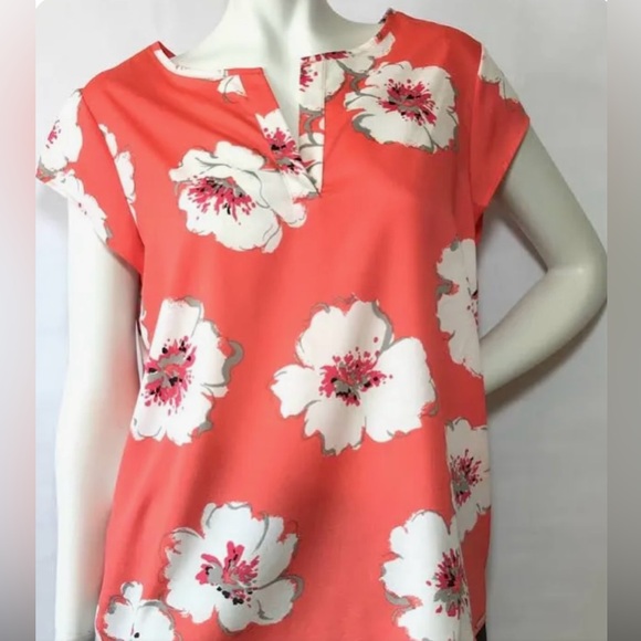 Lot of 5 Ivanka Trump Split Neck Top Cap Sleeves Large - Picture 10 of 11